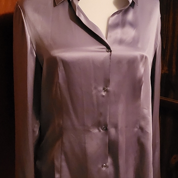 Calvin klien 100% Silk Lavendar Womens Size 12 Button-up Blouse - Picture 3 of 8